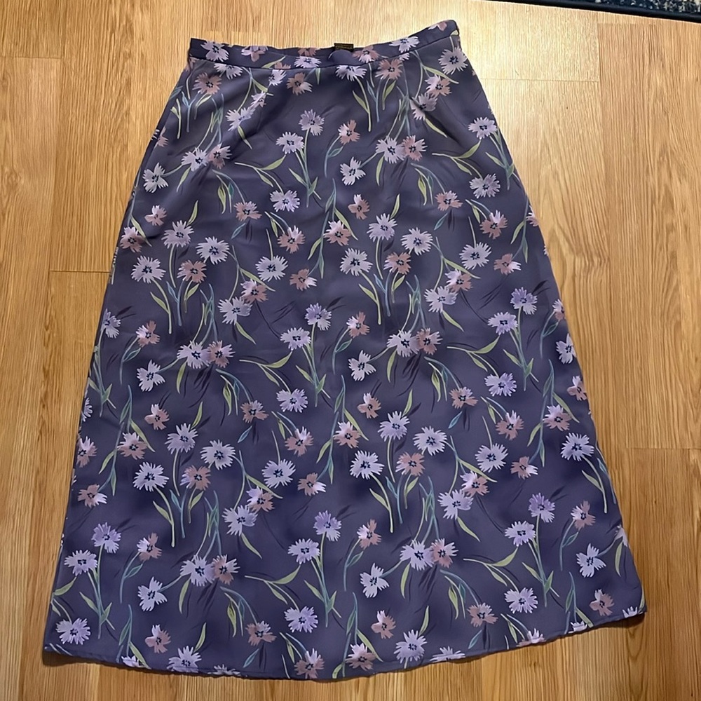 Medium lavender maxi floral skirt